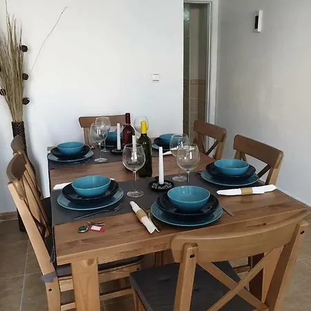 بيت للعطل Beach Apartman تورّيفيِخا